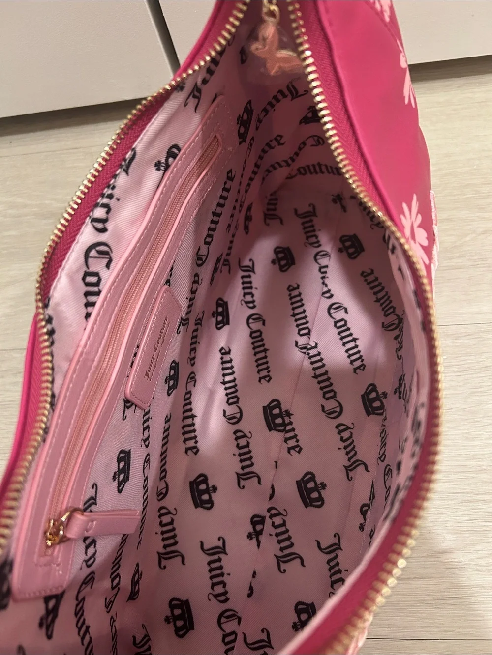 Juicy Couture Exclusive (NWT) Daisy for Juicy Hobo Bag